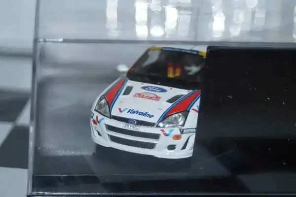 Vitesse / skid ford focus wrc 'martini' #8 rally monte carlo 1999 1:43 skm99035