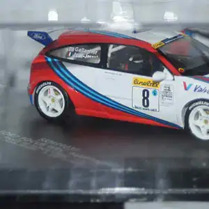 Vitesse / skid ford focus wrc 'martini' #8 rally monte carlo 1999 1:43 skm99035