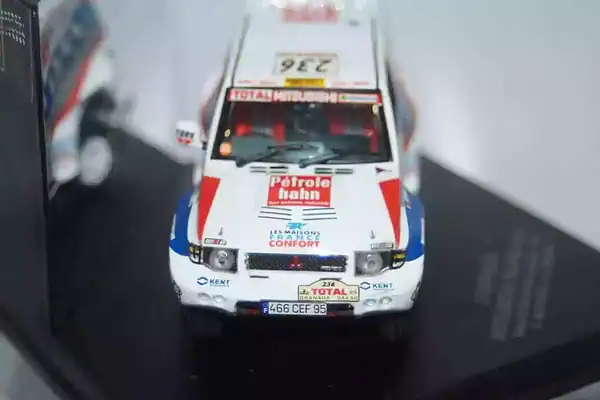 Vitesse skid mitsubishi pajero evo rally granada dakar #236 1999 l.alphand skm99039