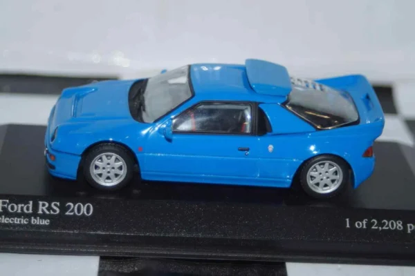 Minichamps ford rs 200 in black 1986 1/43rd 430 080270