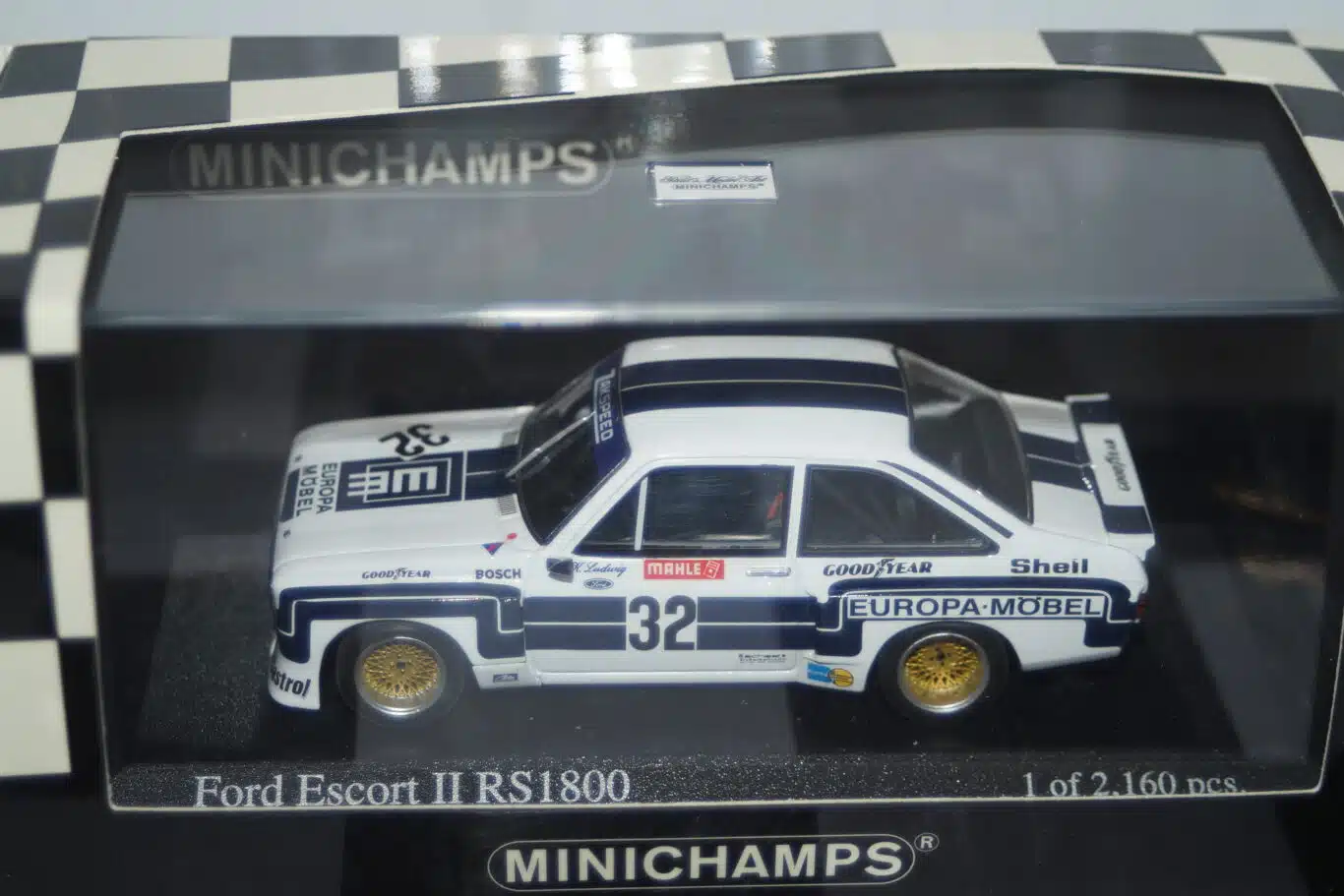 Minichamps Ford Escort Mk2 RS1800 32 DRM Supersprint 1976 768432