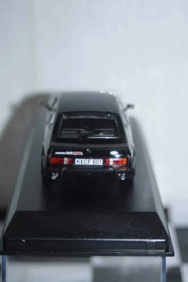 Norev ford capri mk3 black 1980 1:43 diecast 270564
