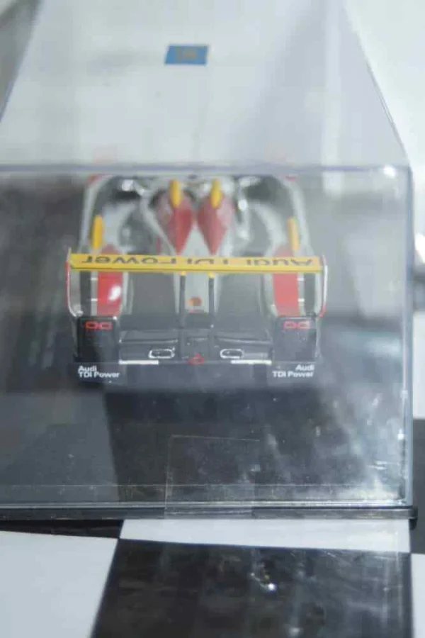 Ixo audi r10 tdi #2 winner lemans 2008 lm2008 in 1/43rd