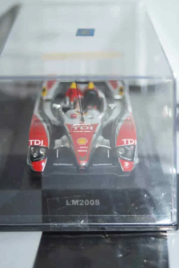 Ixo audi r10 tdi #2 winner lemans 2008 lm2008 in 1/43rd