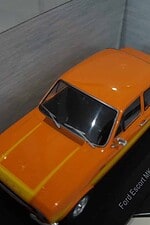 Model car group ford escort mk1 rs orange mcg18253 1/18th