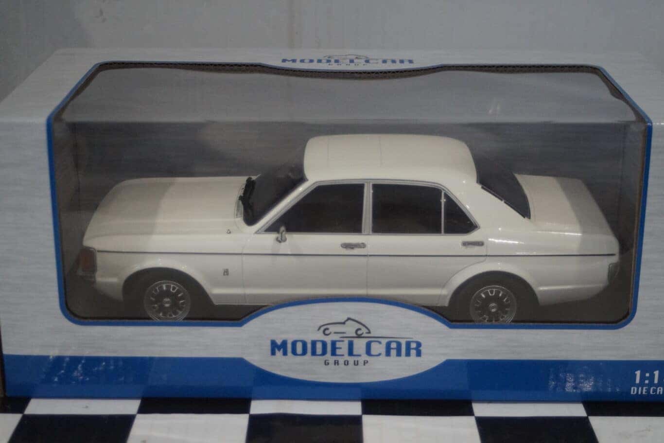 Model Car Group Ford Granada MK1 White 1975 RHD UK Exclusive MCG18469