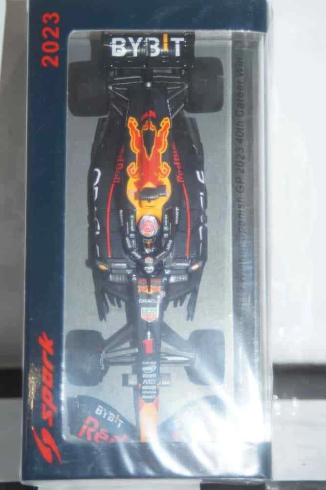 Spark oracle red bull racing rb19 winner spanish gp 2023 1:43 resin s8910
