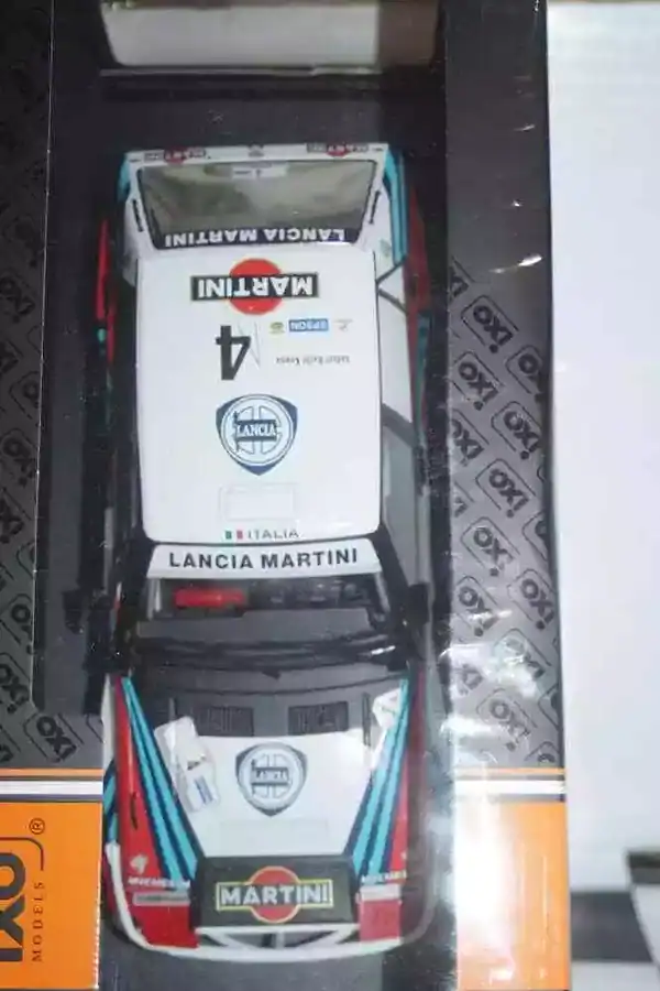 Ixo lancia delta integrale 16v #4 safari rally 1990 a.fiorio 1:18 18rmc139b