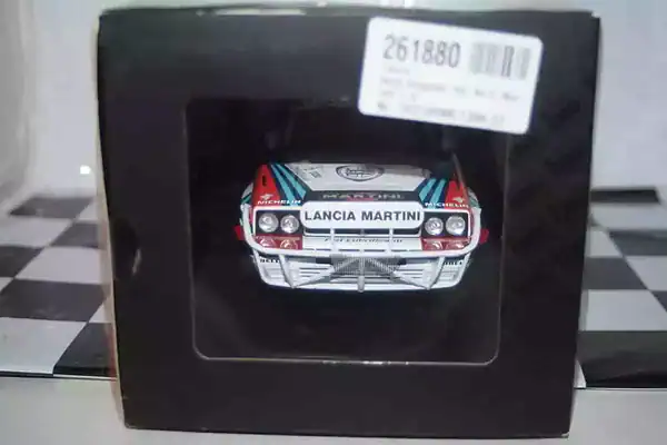 Ixo lancia delta integrale 16v #2 safari rally 1990 m.biasion 1:18 18rmc139a