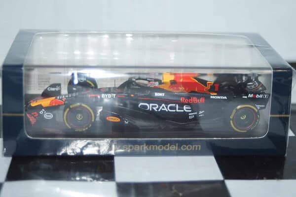 Spark oracle red bull racing rb19 #1 winner belgian gp 2023 1:43 resin s8916
