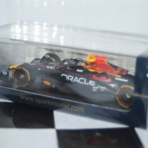 Spark oracle red bull racing rb19 #1 winner canada gp 2023 1:43 resin s8596