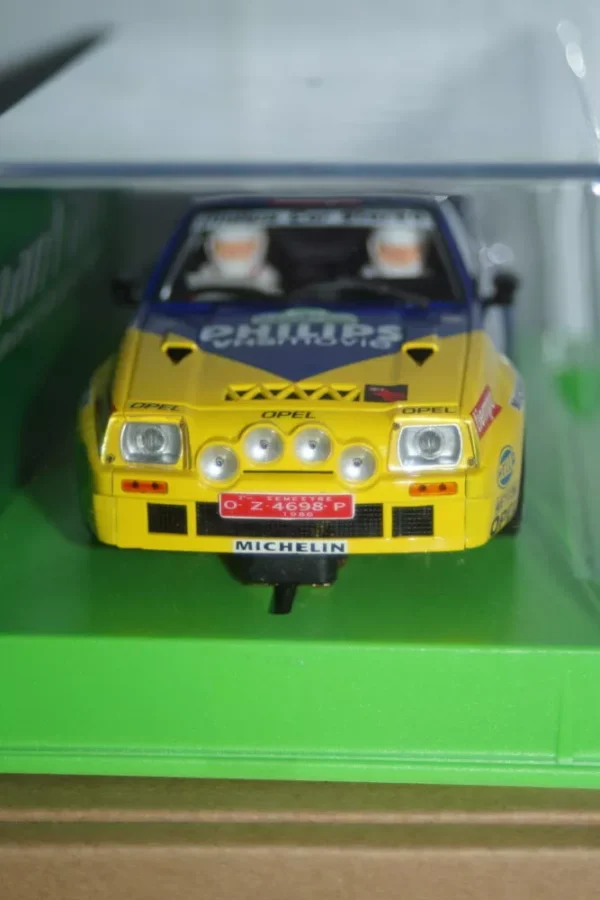 Avant slot opel manta 400 #4 "philips autoradio" 1986 1:32 ref 51514
