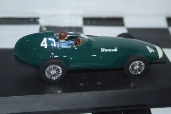 Scalextric vanwall f1 1958 #4  1:32 c2663
