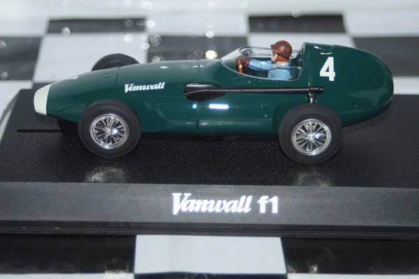 Scalextric vanwall f1 1958 #4  1:32 c2663