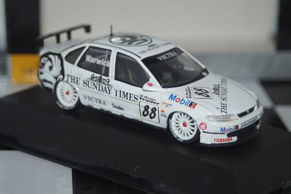 Onyx vauxhall vectra btcc 1997 warwick 1:43 scale xt062