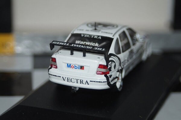 Onyx vauxhall vectra btcc 1997 warwick 1:43 scale xt062