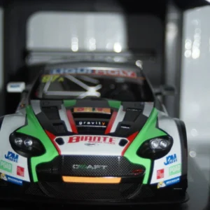 Autoart aston martin vantage 12hr endurance 2015 #97a 1:18 scale 81506