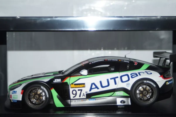 Autoart aston martin vantage 12hr endurance 2015 #97a 1:18 scale 81506