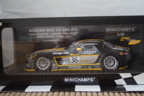 Minichamps mercedes benz sls amg gt3 #36a 2013 1:18 scale 155133136