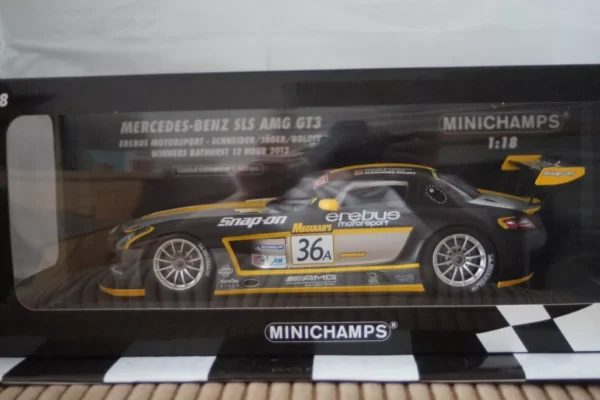 Minichamps mercedes benz sls amg gt3 #36a 2013 1:18 scale 155133136