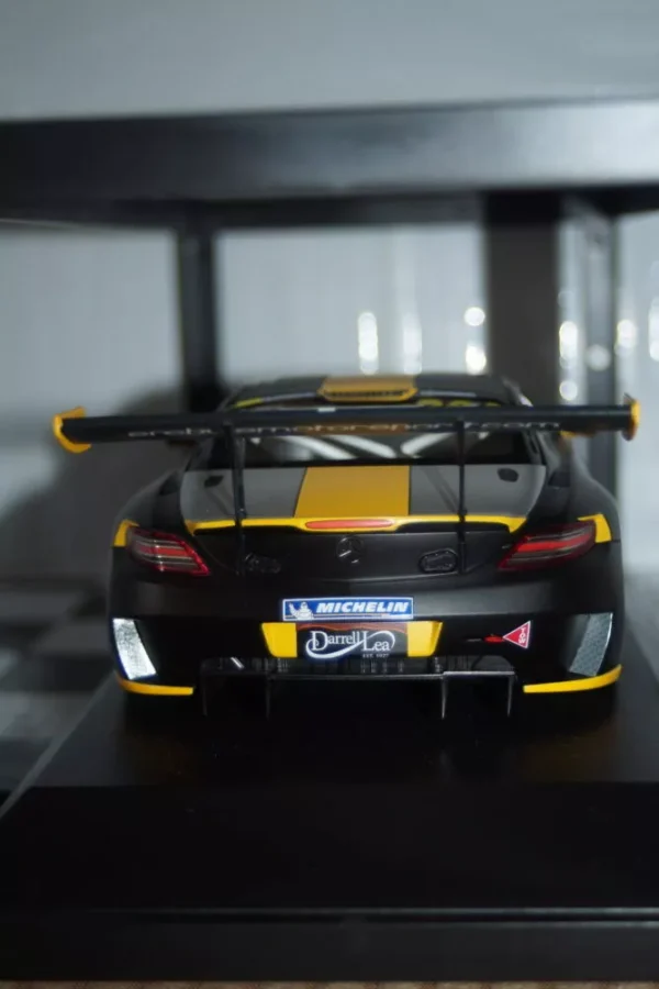 Minichamps mercedes benz sls amg gt3 #36a 2013 1:18 scale 155133136
