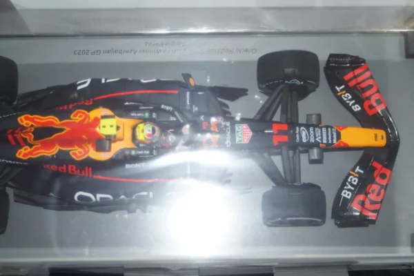 Spark oracle red bull racing rb19 winner gp2023 18s897