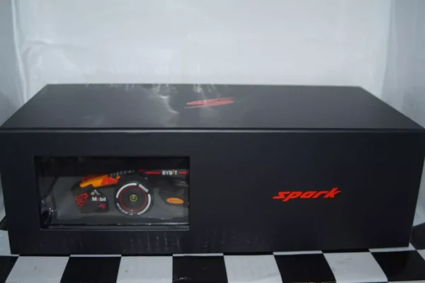 Spark oracle red bull racing rb19 winner gp2023 18s897