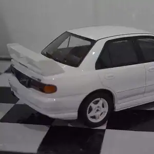 Otto mitsubishi lancer evo 3 white 1:18 resin ot1065
