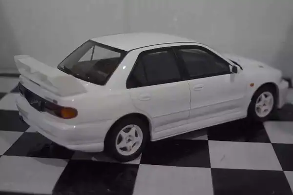 Otto mitsubishi lancer evo 3 white 1:18 resin ot1065