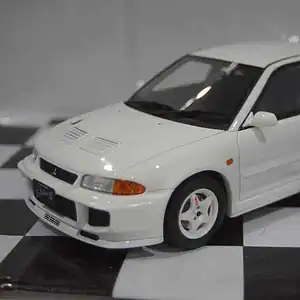 Otto mitsubishi lancer evo 3 white 1:18 resin ot1065