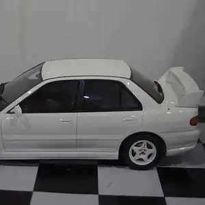 Otto mitsubishi lancer evo 3 white 1:18 resin ot1065