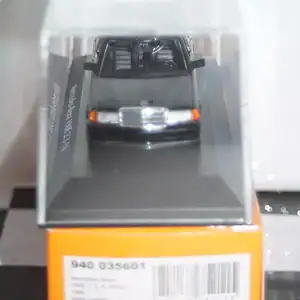 Maxichamps mercedes benz 190e 1984 black 1:43 940 035601