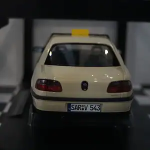 Triple 9 opel omega b 1996 german taxi ivory 1:18 t9-1800434