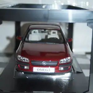 Triple 9 opel omega b roadcar 1996 maroon 1:18 t9-1800432