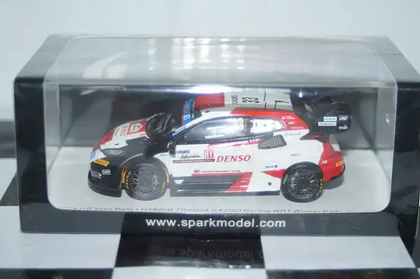 Spark toyota yaris gr rally japan 2023 evans #33 1:43 resin s6731
