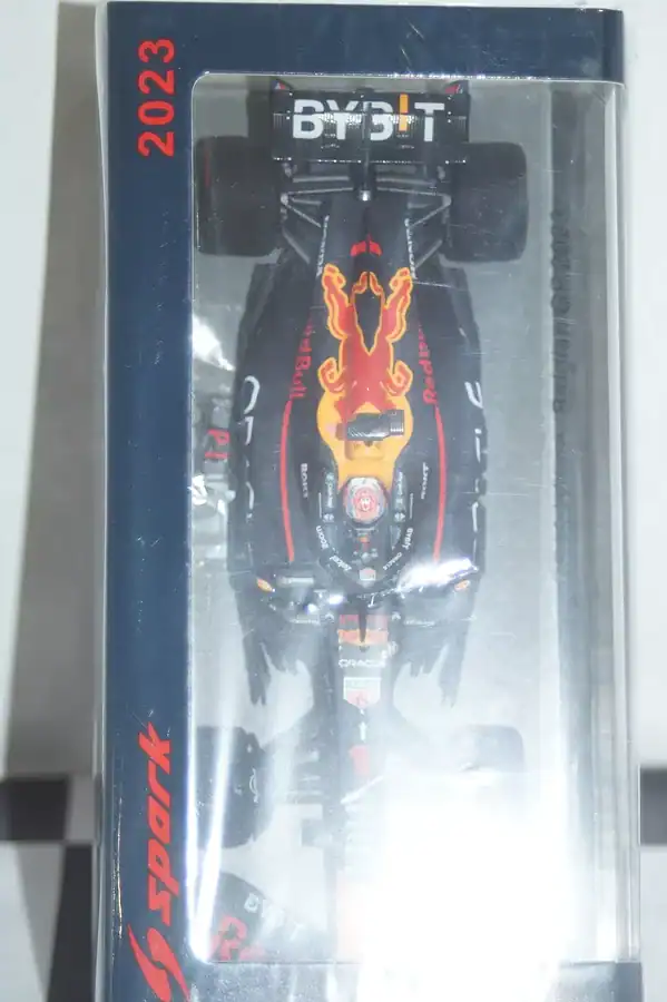 Spark oracle red bull racing rb19 #1 winner belgian gp 2023 1:43 resin s8916