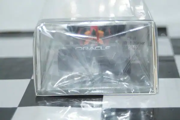 Spark oracle red bull racing rb19 #1 winner belgian gp 2023 1:43 resin s8916