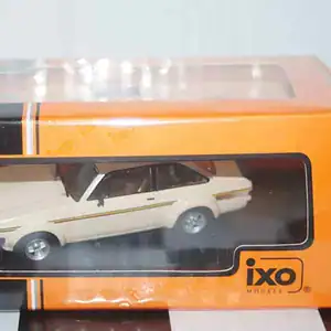 Ixo ford escort mk2 1976 clc538n in beige diecast 1:43