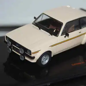 Ixo ford escort mk2 1976 clc538n in beige diecast 1:43
