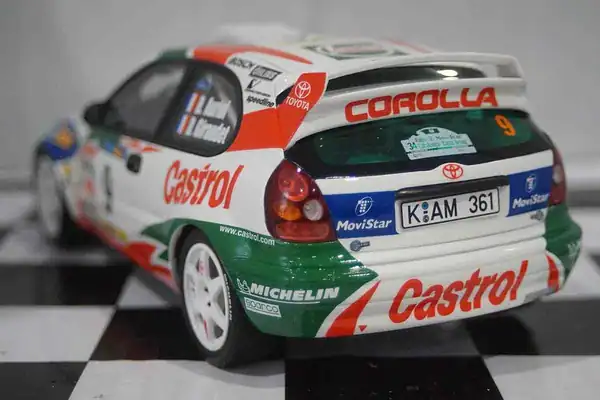 Otto toyota corolla wrc #9 catalunya 1998 auriol 1:18 ot1102