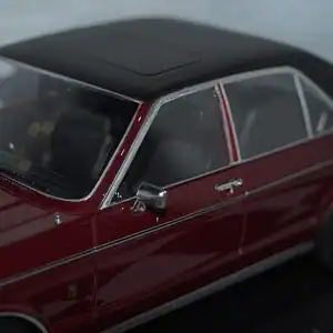Model car group ford granada mk1 maroon / black 1975 rhd uk exclusive mcg18467
