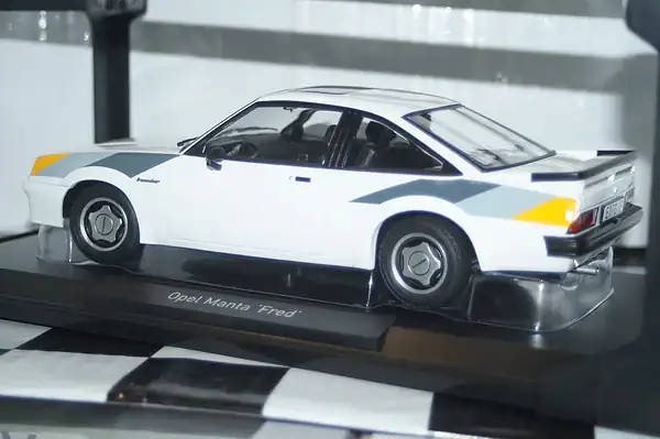 Norev opel manta b irmscher white (fred) 1991 1:18 scale 183306 ltd