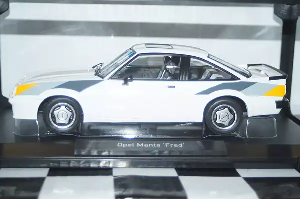 Norev opel manta b irmscher white (fred) 1991 1:18 scale 183306 ltd