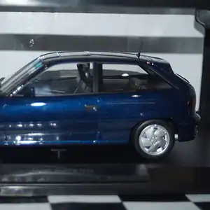 Norev vauxhall opel astra mk3 gsi 1992 blue 1:18 scale 183670