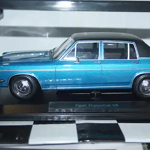 Norev vauxhall opel diplomat v8 1969 blue 1:18 scale 183686