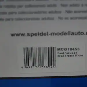 Model car group ford focus st white 1/18th mcg18453