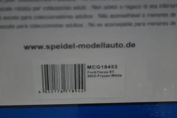 Model car group ford focus st white 1/18th mcg18453