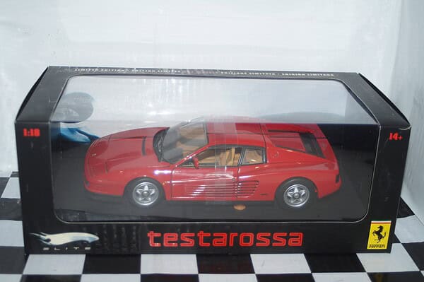Hotwheels ferrari testarossa red 1:18th j2927-0510