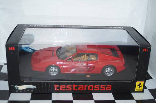 Hotwheels ferrari testarossa red 1:18th j2927-0510