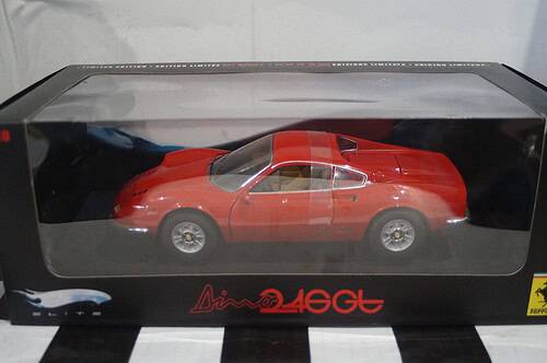Hotwheels ferrari 365 gtb4 red 1:18th ref l2980